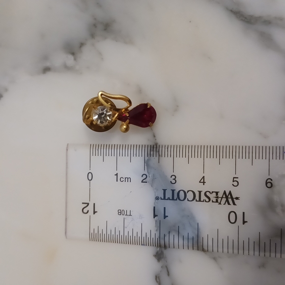 January birthstone angel pin yellow gold tone with deep red stone/crystal - Picture 9 of 9